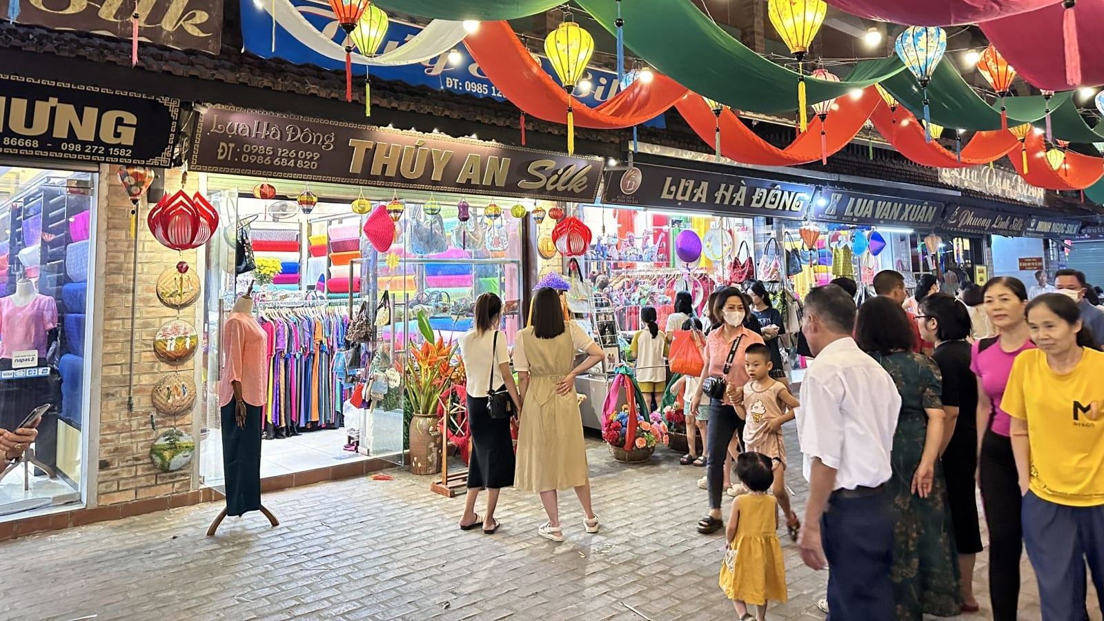 Van Phuc Silk Village